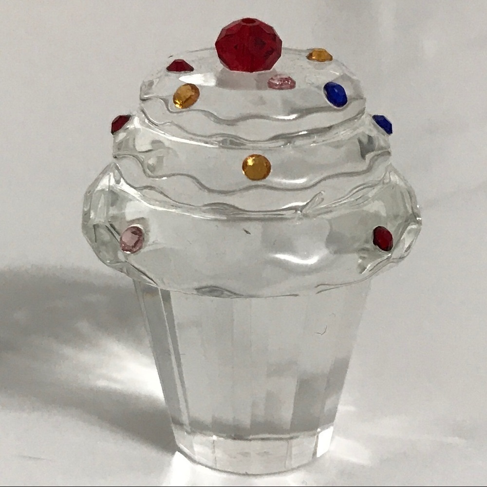 SD Glass Art Object, Ice Cream with Cherry